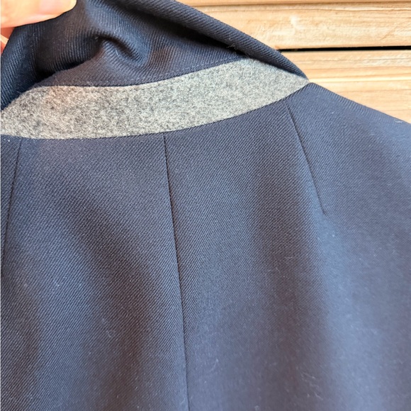J. Crew Preppy Wool Regent Blazer in Navy Blue (Size 4) - Picture 8 of 11